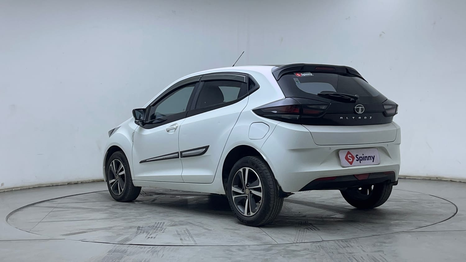 2022 Tata Altroz - 3