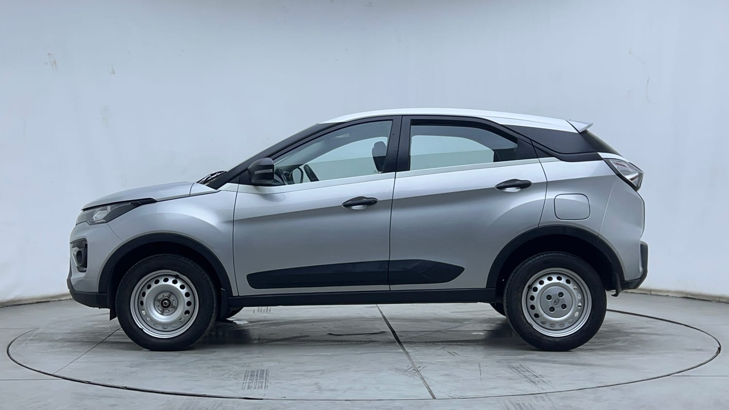 2020 Tata Nexon - 2