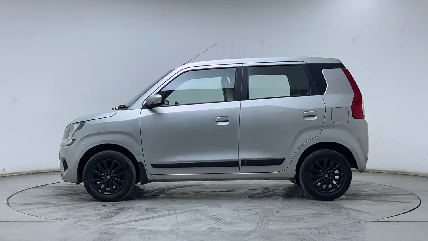 2022 Maruti Suzuki Wagon R - 2