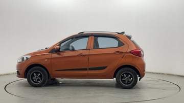 Used 2018 Tata Tiago Revotron XE Petrol Manual Image