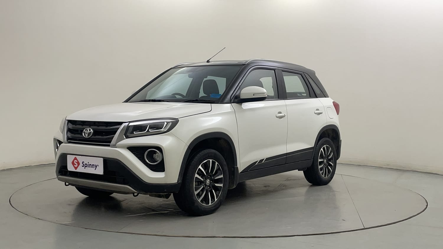 2022 Toyota Urban Cruiser Premium Grade AT