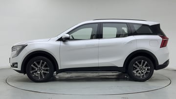 Used 2024 Mahindra XUV700 AX7 Petrol AT 7 STR Petrol Automatic Image