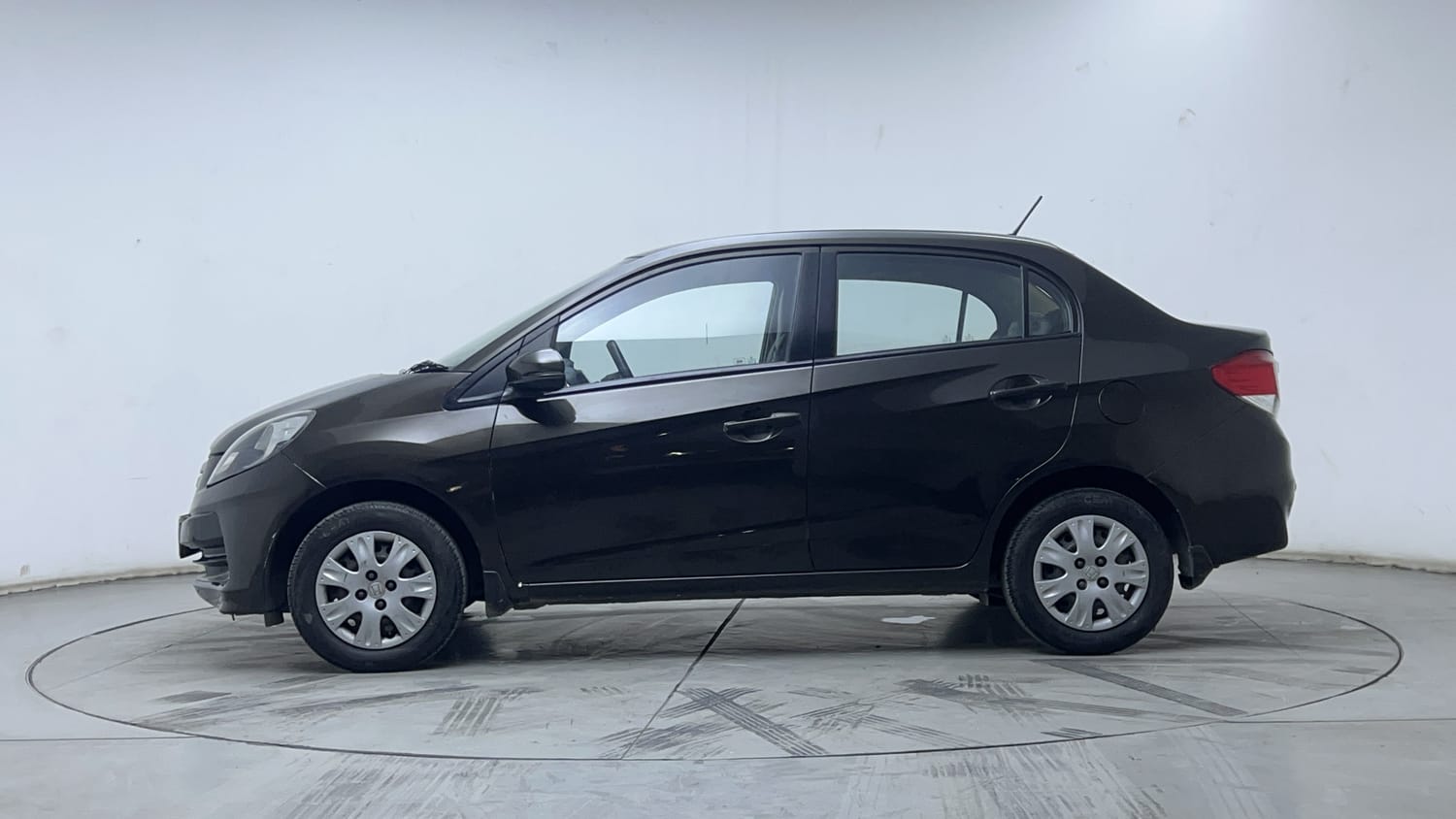 2015 Honda Amaze - 2