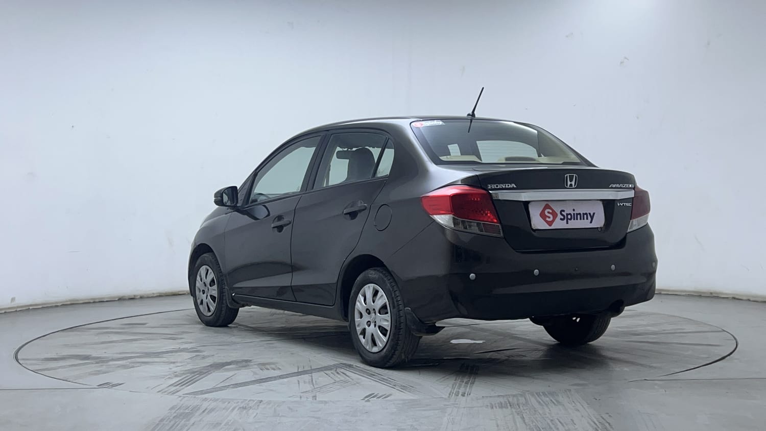 2015 Honda Amaze - 3