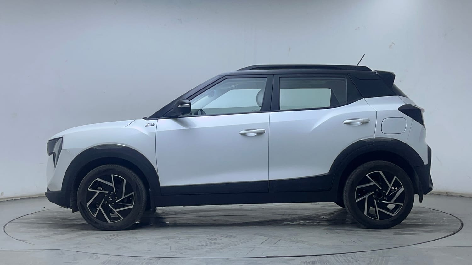2024 Mahindra XUV 3XO - 2