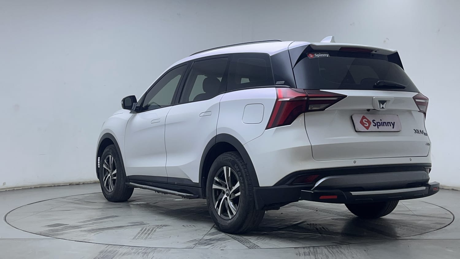 2023 Mahindra XUV700 - 3