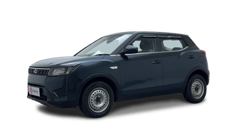 Used 2022 Mahindra XUV 300 W4 1.5 Diesel Diesel Manual Image
