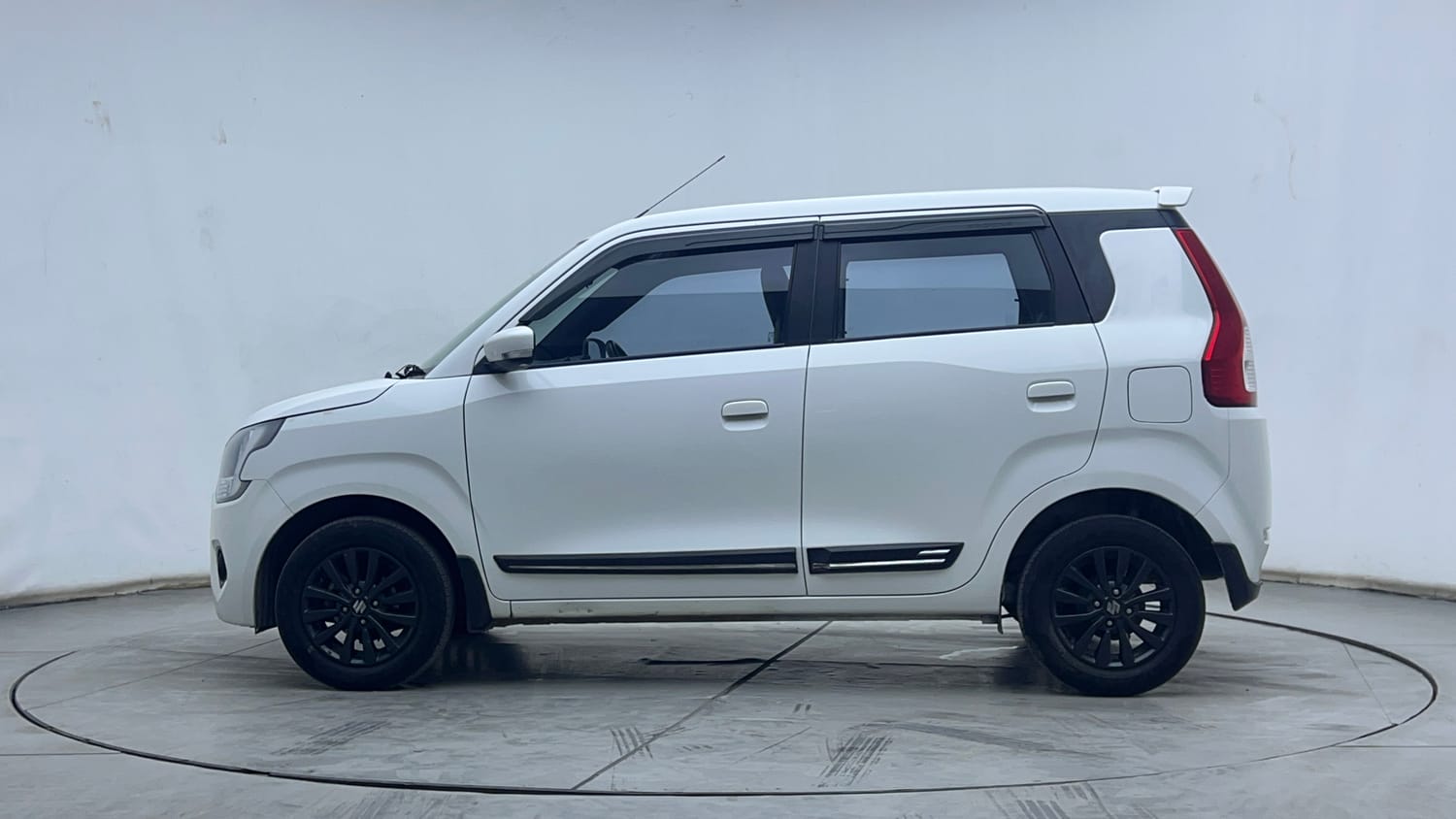 2023 Maruti Suzuki Wagon R - 2
