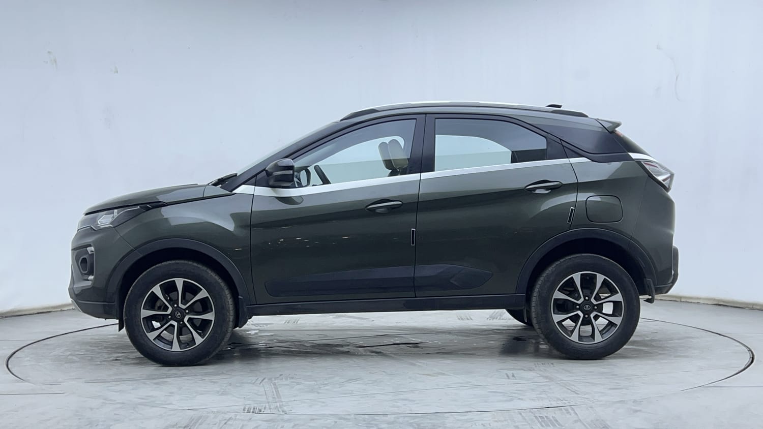 2020 Tata Nexon - 2