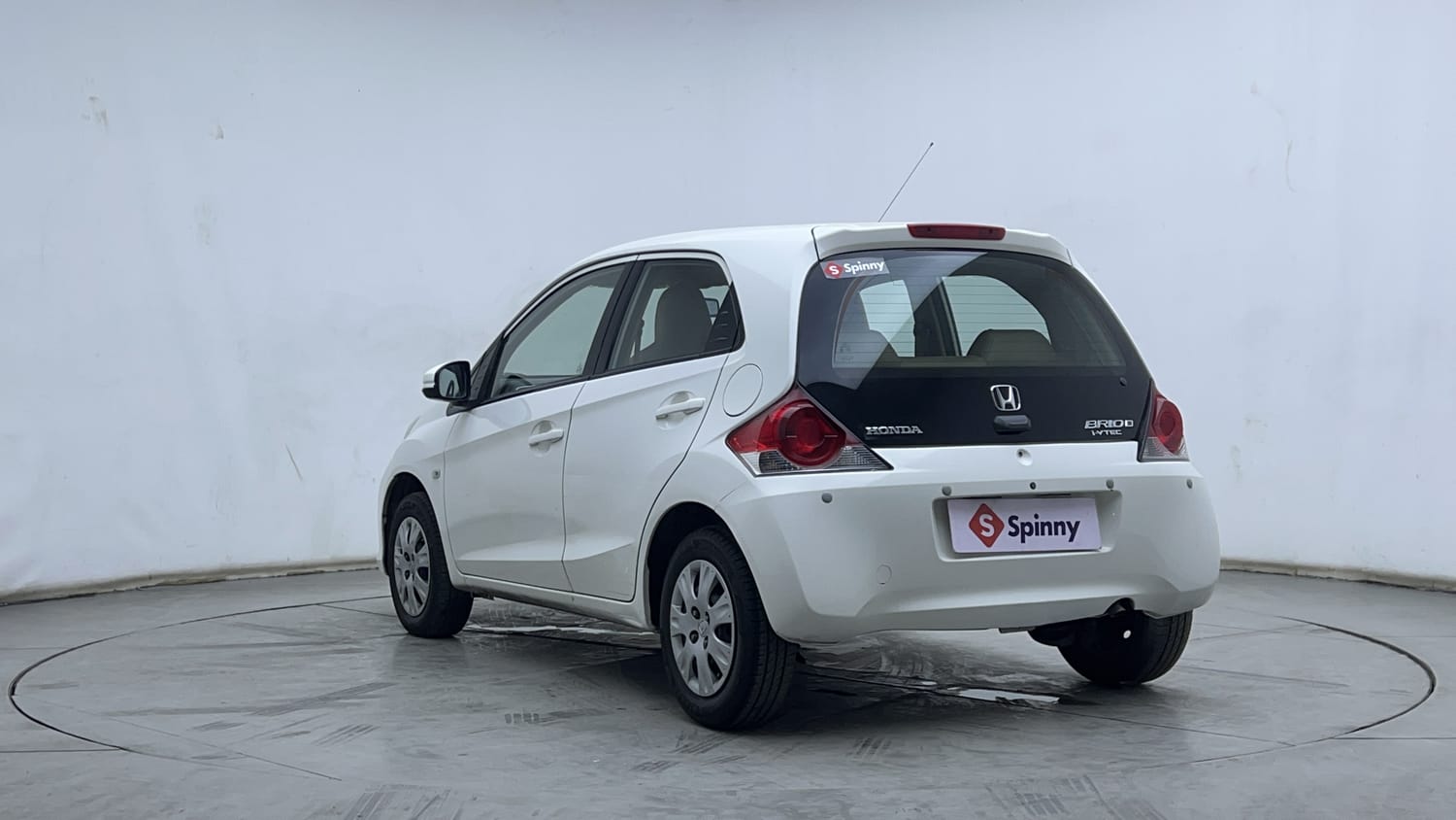 2016 Honda Brio - 3