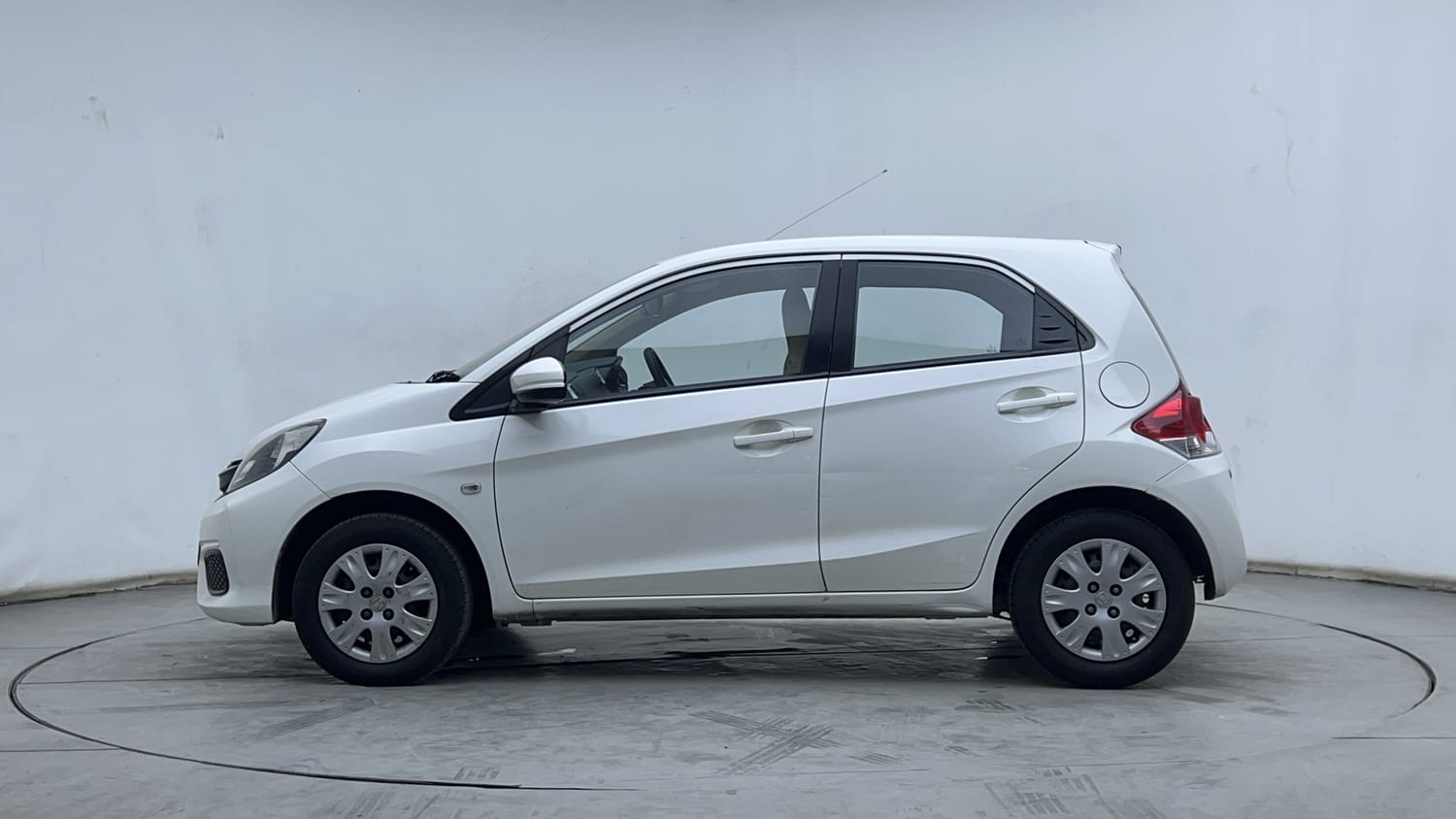 2016 Honda Brio - 2