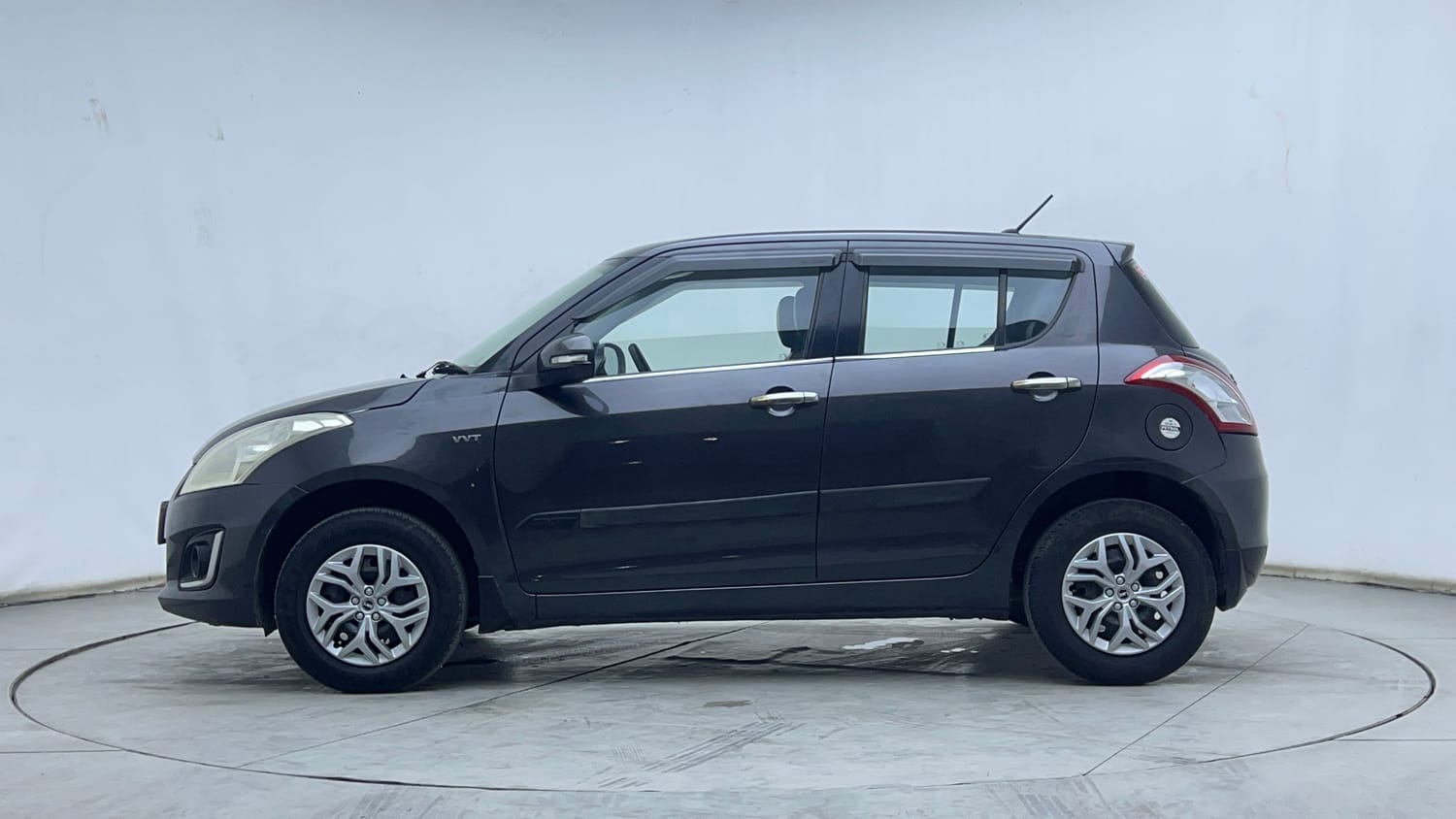 2017 Maruti Suzuki Swift - 2