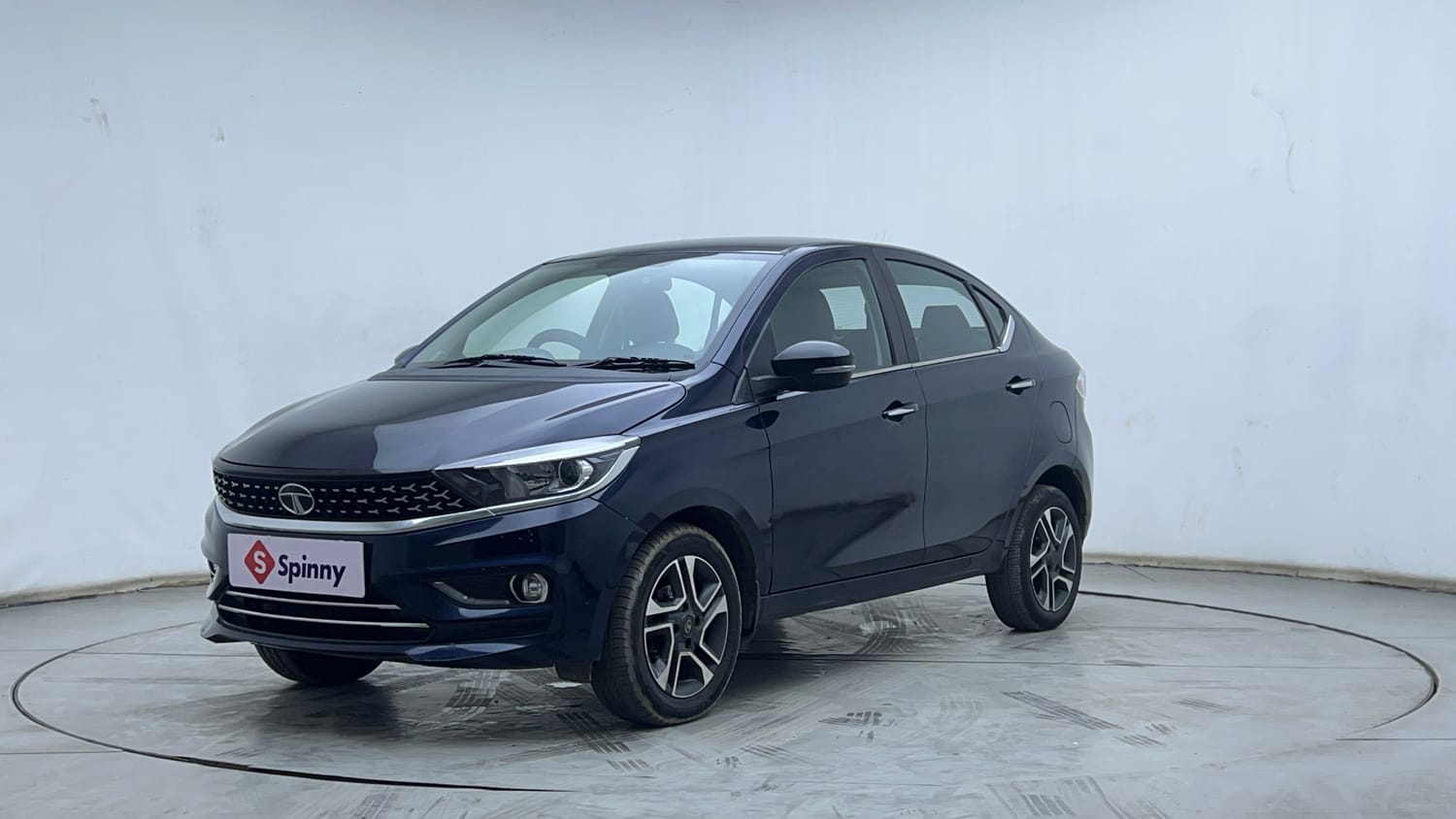 Tata Tigor - Photo 1