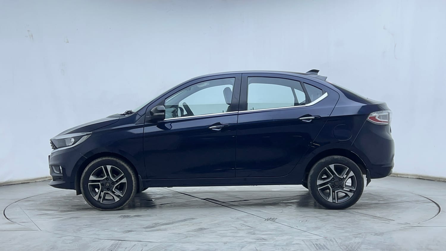 2021 Tata Tigor - 2