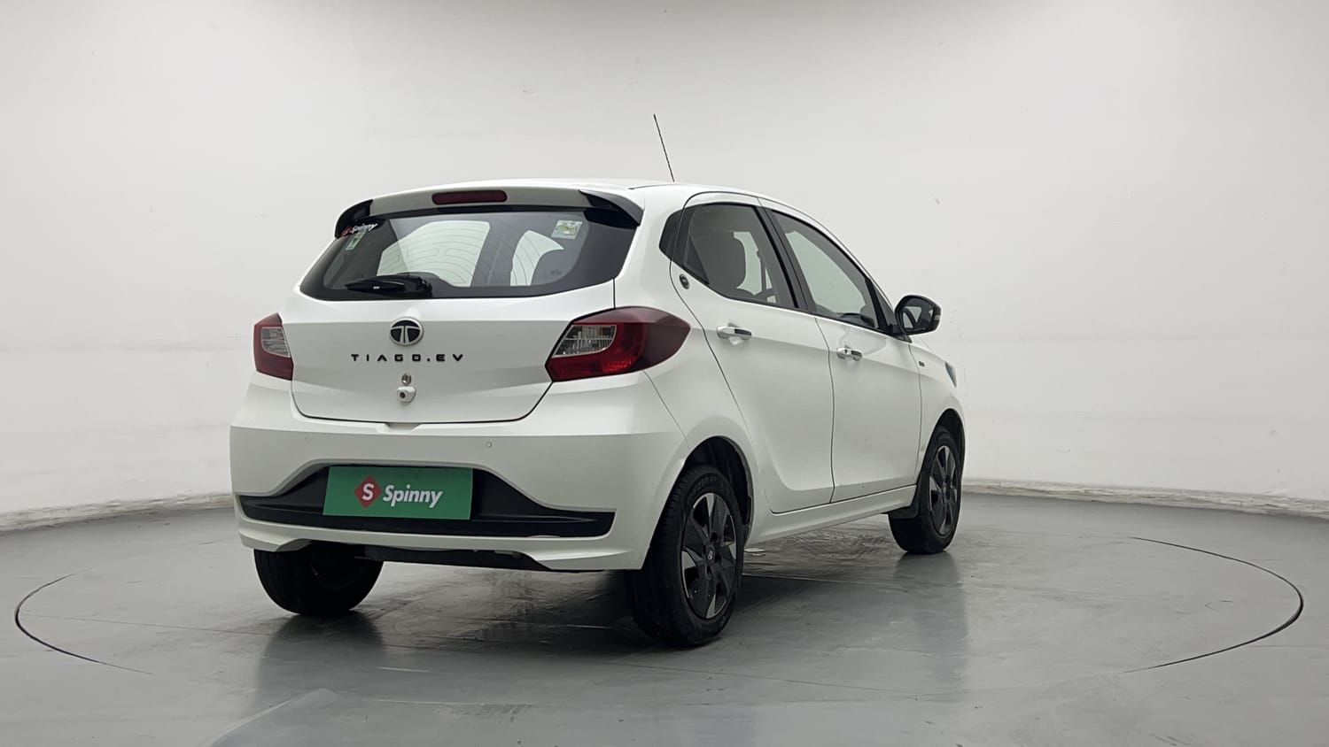2024 Tata Tiago EV XZ Plus Long Range - Photo 5
