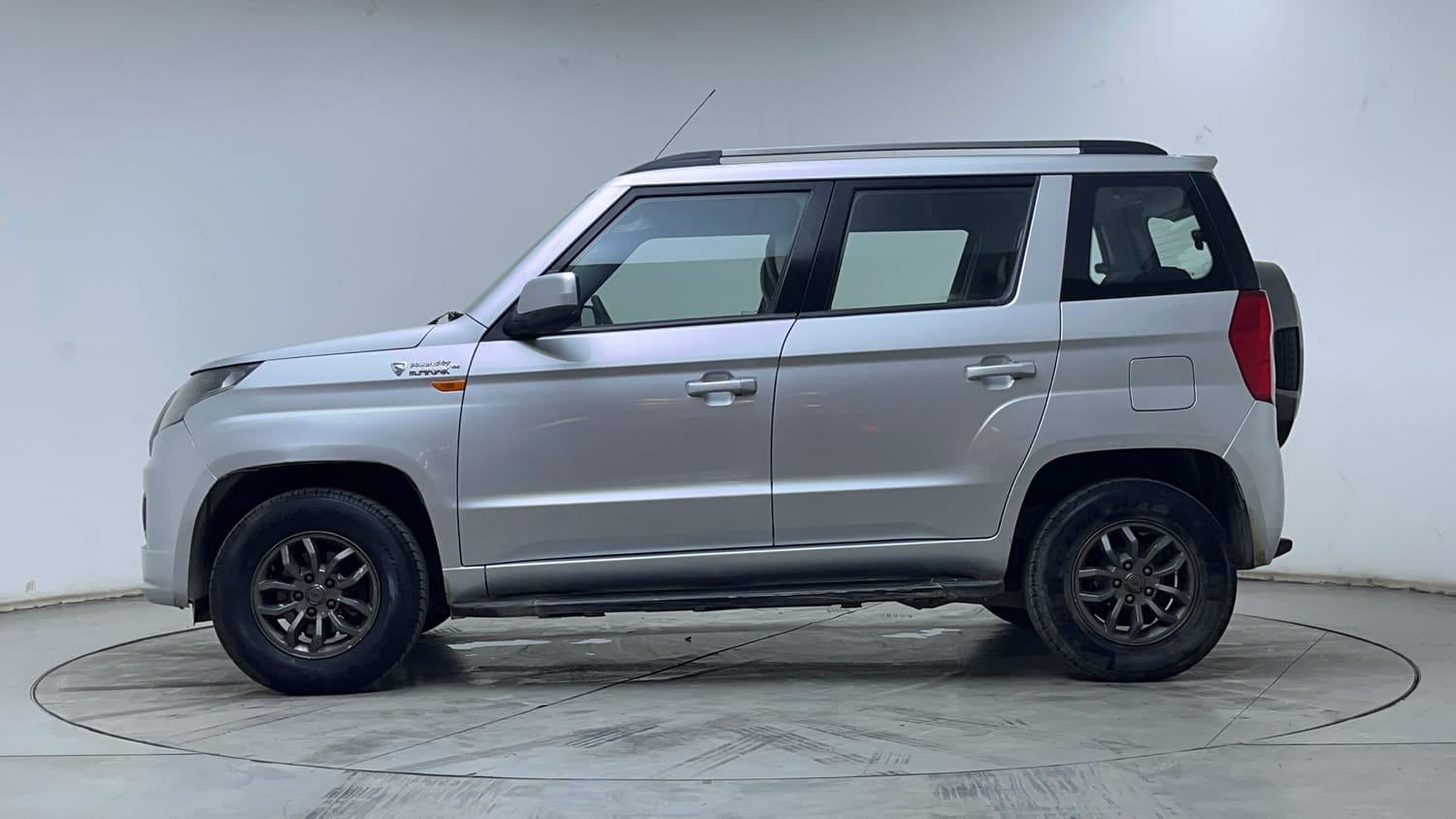 2018 Mahindra TUV300 - 2