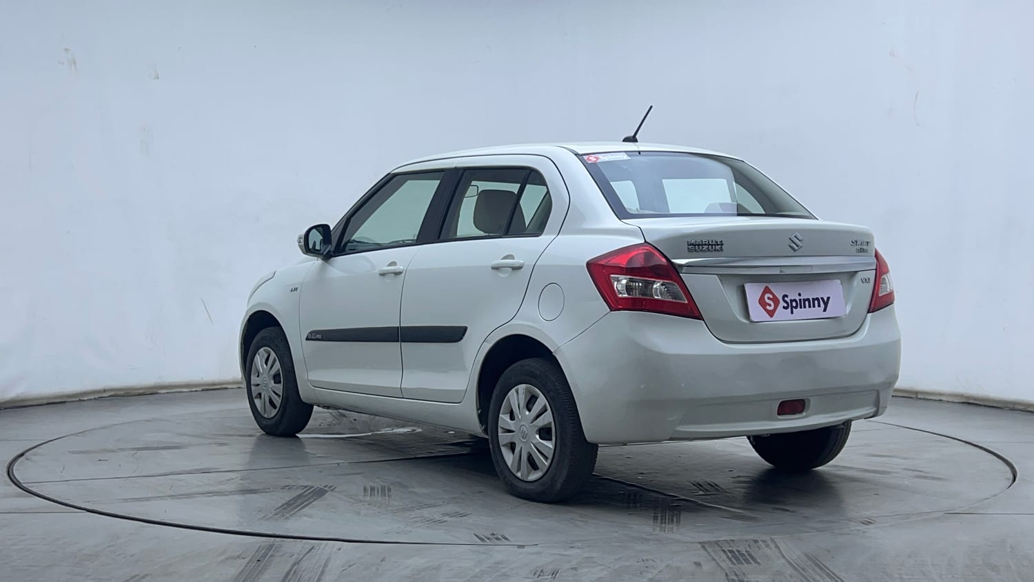 2015 Maruti Suzuki Swift Dzire - 3
