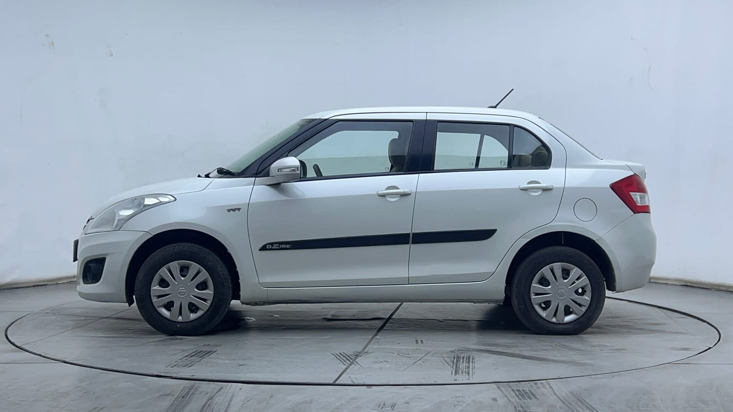2015 Maruti Suzuki Swift Dzire - 2