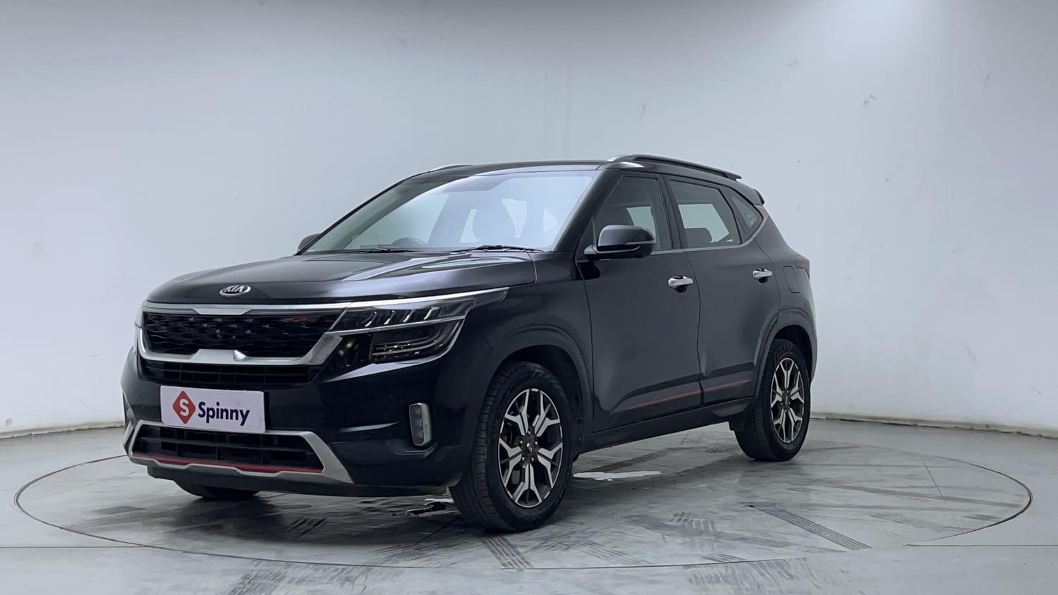 Kia Seltos - Photo 1