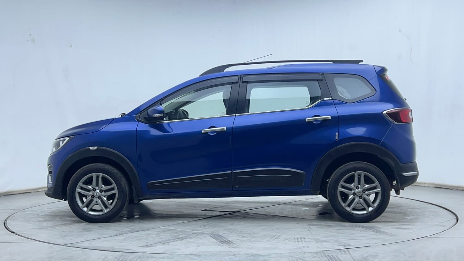 2020 Renault Triber - 2