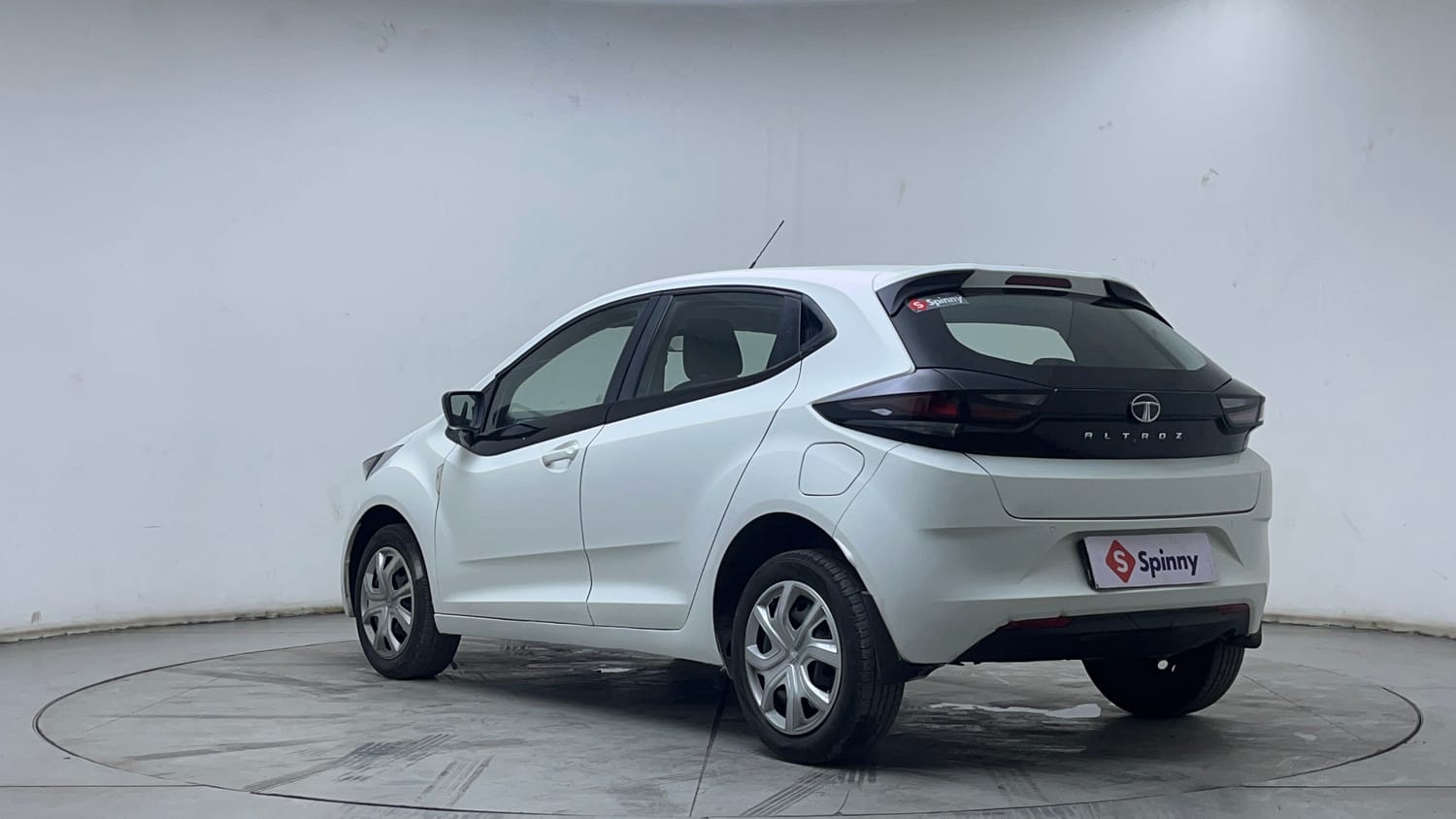 2020 Tata Altroz - 3