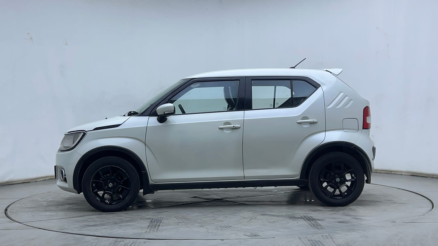 2017 Maruti Suzuki Ignis - 2