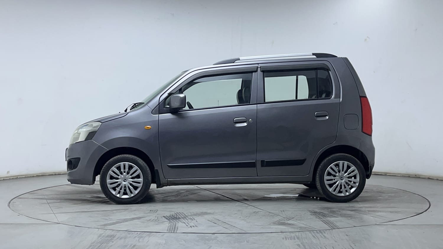 2013 Maruti Suzuki Wagon R - 2