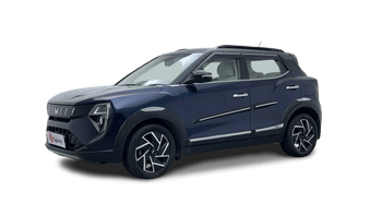 Used 2024 Mahindra XUV 3XO AX7 1.2 Petrol AT Petrol Automatic Image