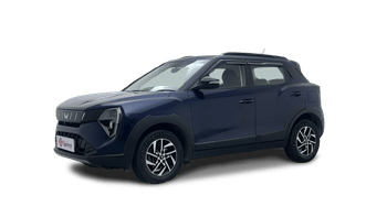Used 2025 Mahindra XUV 3XO AX5 1.2 Petrol Petrol Manual Image