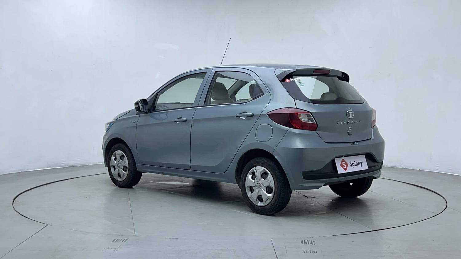 2023 Tata Tiago EV XT Medium Range - Photo 3