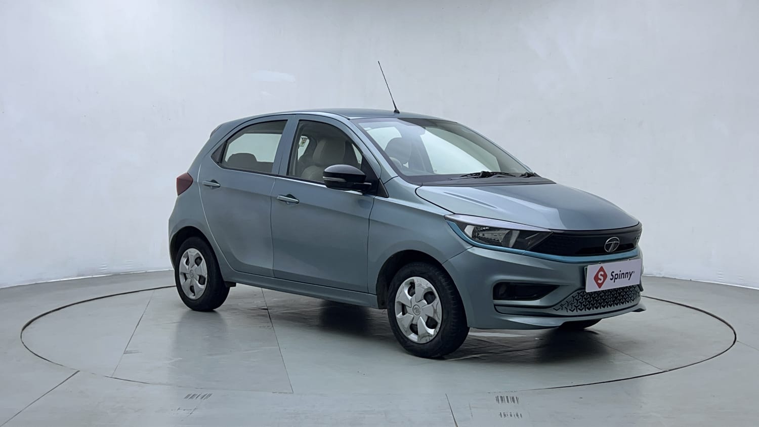 2023 Tata Tiago EV XT Medium Range - Photo 7