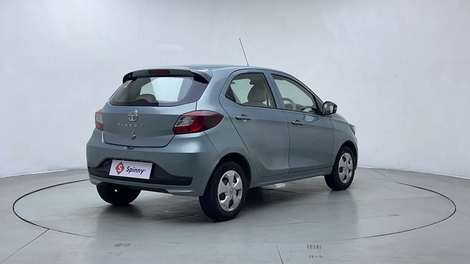 2023 Tata Tiago EV XT Medium Range - Photo 5