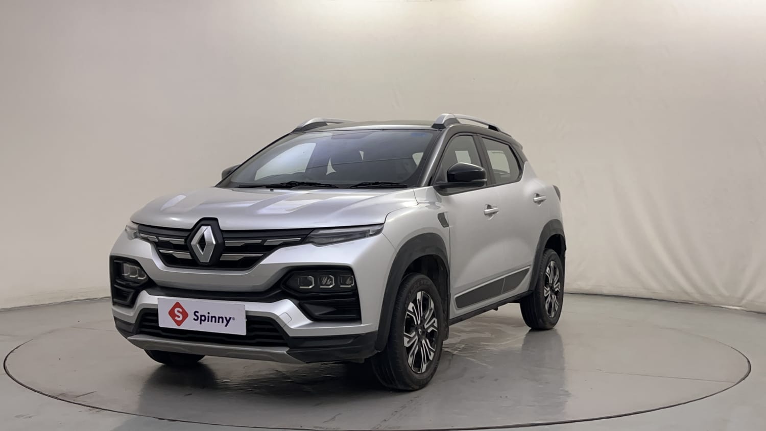 2022 Renault Kiger RXT (O) AMT Dual Tone