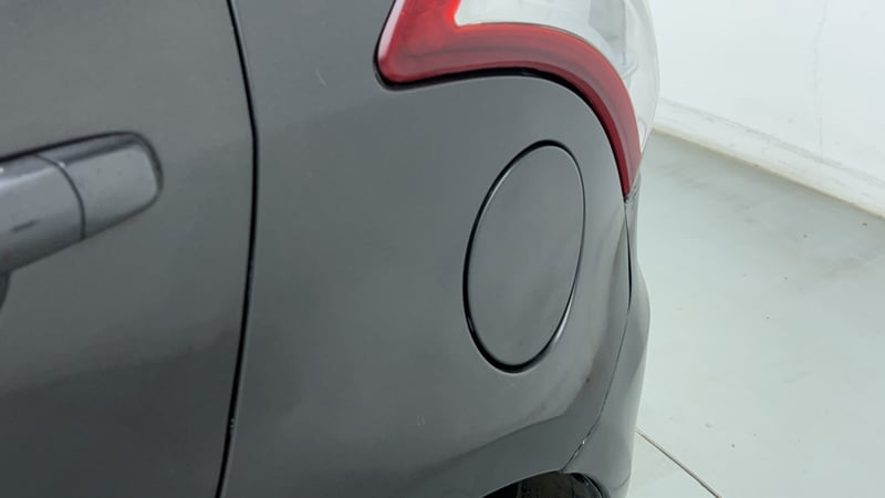 Used 2017 Maruti Suzuki Swift LXI (O) CNG (Outside Fitted) Cng Manual dents MINOR SCRATCH