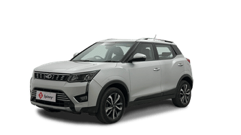 Used 2019 Mahindra XUV 300 1.5 W8 (O) Diesel Manual Image