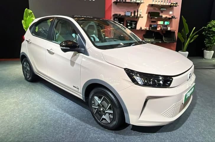 New Tata Tiago EV engine ENGINE RIGHT SIDE VIEW