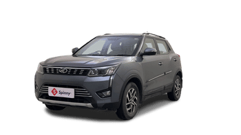 Used 2023 Mahindra XUV 300 W8 (O) 1.2 Petrol Petrol Manual Image
