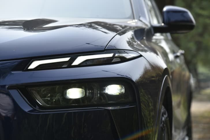 New BMW X7 exterior EXTERIOR ROOF VIEW