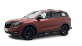 Used 2025 Mahindra XUV700 AX7 Luxury Pack Petrol AT 7 STR Dual Tone Petrol Automatic Image