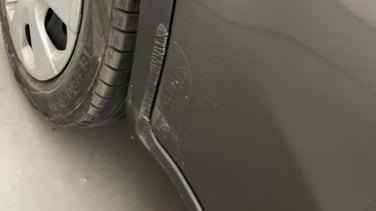 minor_scratch_0
