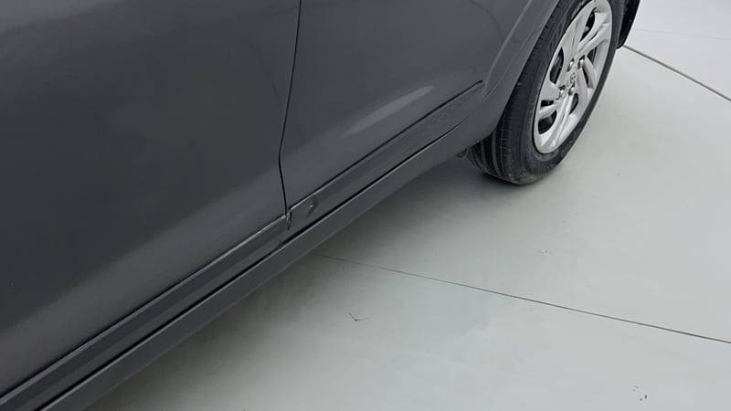 Used 2021 Hyundai Grand i10 Nios Magna 1.2 Kappa VTVT Petrol Manual dents MINOR SCRATCH