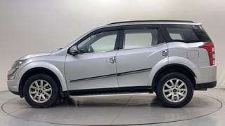 Used 2017 Mahindra XUV500 W10 AT Diesel Automatic exterior LEFT SIDE VIEW