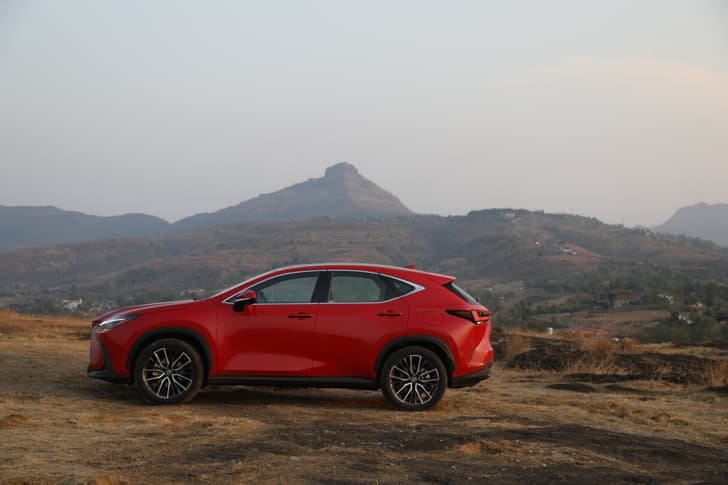 New Lexus NX exterior FRONT WINDSHIELD VIEW