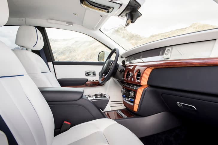New Rolls-Royce Phantom interior STEERING VIEW