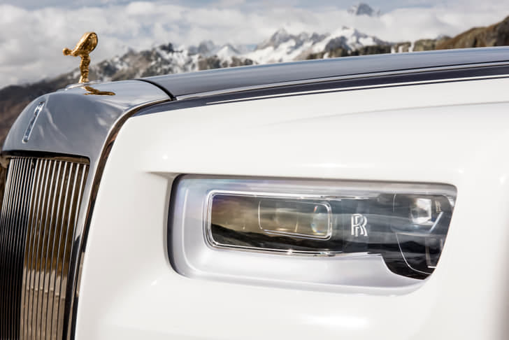 New Rolls-Royce Phantom engine ENGINE & BONNET OPEN FRONT VIEW