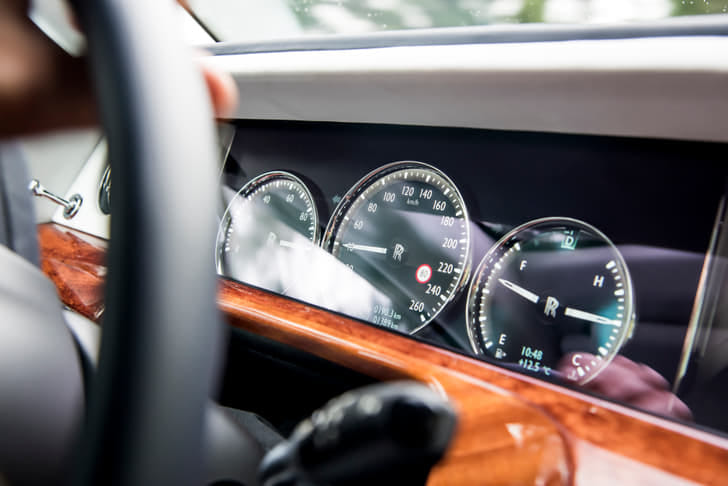 New Rolls-Royce Phantom interior CLUSTERMETER VIEW