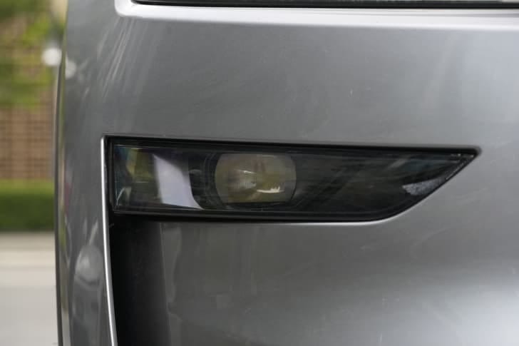 New Tesla Model Y engine ENGINE LEFT SIDE HINGE & APRON VIEW