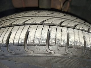 Used 2019 Tata Tiago [2016-2020] Revotron XE Petrol Manual tyres RIGHT FRONT TYRE TREAD VIEW