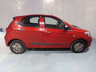 Used 2019 Tata Tiago [2016-2020] Revotron XE Petrol Manual exterior RIGHT SIDE VIEW
