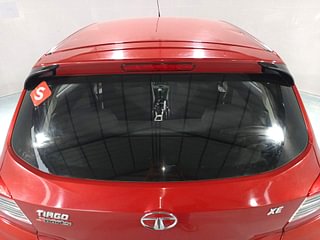 Used 2019 Tata Tiago [2016-2020] Revotron XE Petrol Manual exterior BACK WINDSHIELD VIEW